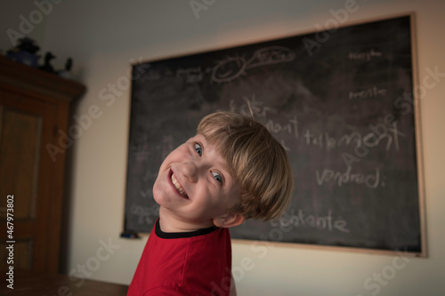 chalkbooard kid smile