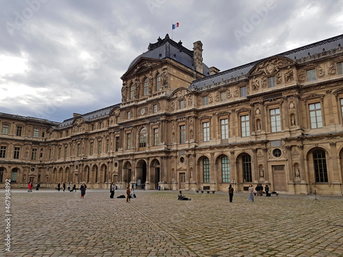 Palais du Louvre, Paris photo