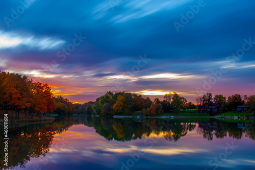 Fototapeta Naklejka Na Ścianę i Meble -  Autumn Lake In Woodford County, Illinois After Sunrise