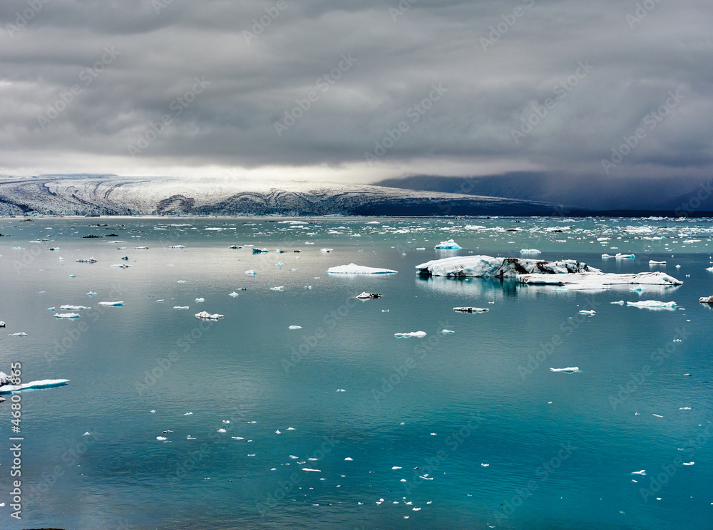Blue Lagon Glaciares de Islandia de color azul. Blue Lagon Glaciares de Islandia de color azul.