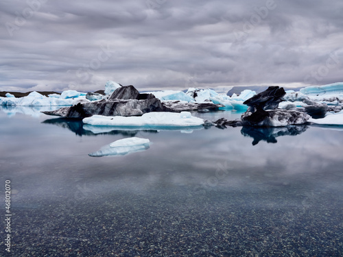 Glaciares de Islandia de color azul.