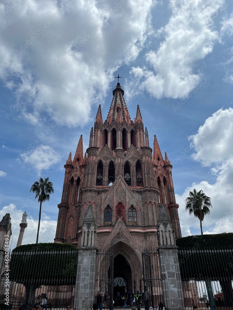 Fototapeta premium cathedral of st james country