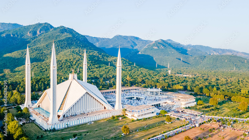 1000px x 563px - The Faisal Mosque is a mosque located in Islamabad, Pakistan. It is the  sixth-largest mosque