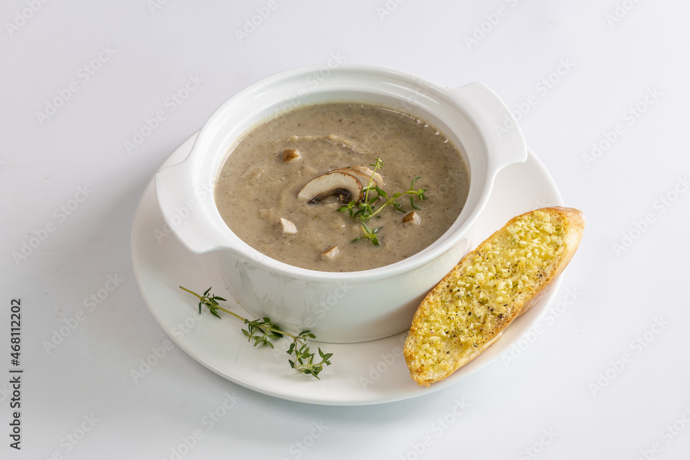 Champignon Mushroom Soup with Garlic Bread Champignon Mushroom Soup with Garlic Bread