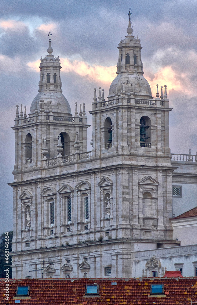 Clochers de l'église São Vicente de Fora à Lisbonne, Portugal