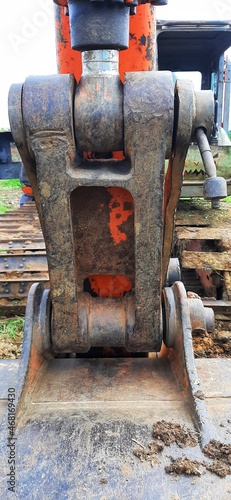 Link of excavator 