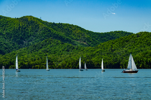 Sailing on Watuga lake in Eastern TN