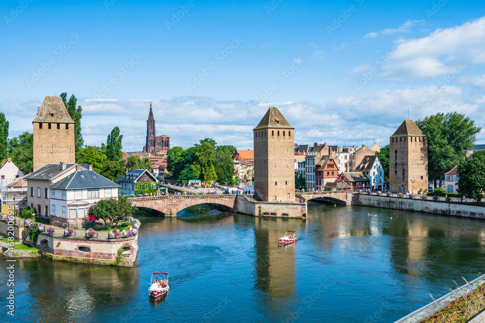 Stadtansicht von Straßburg im Elsass mit Straßburger Münster