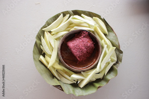 Green Mango with shrimp paste