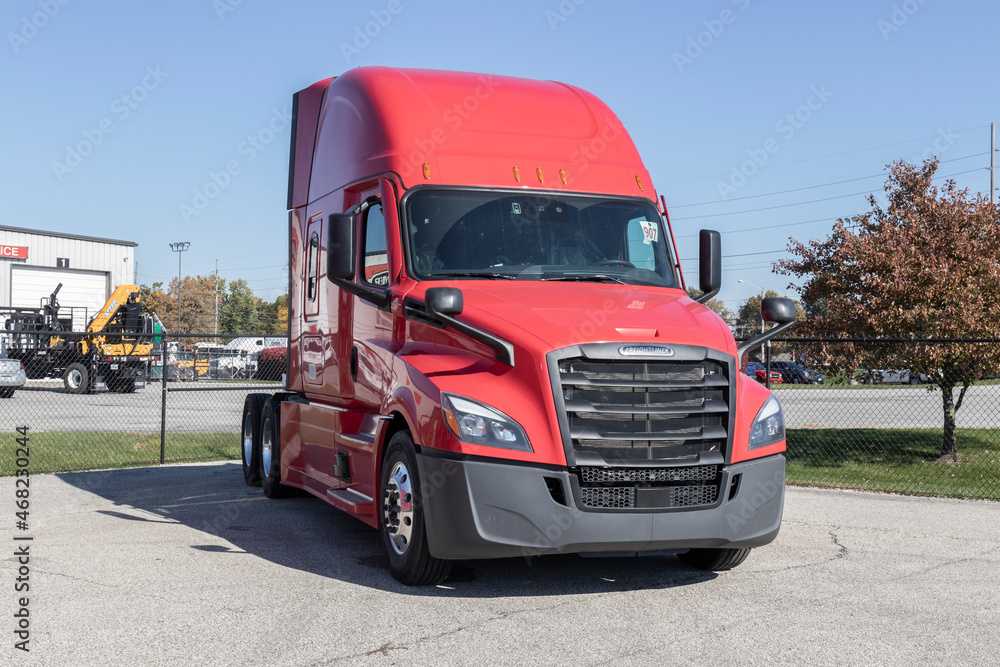 Freightliner Semi Tractor Trailer Truck up for Sale. Freightliner is