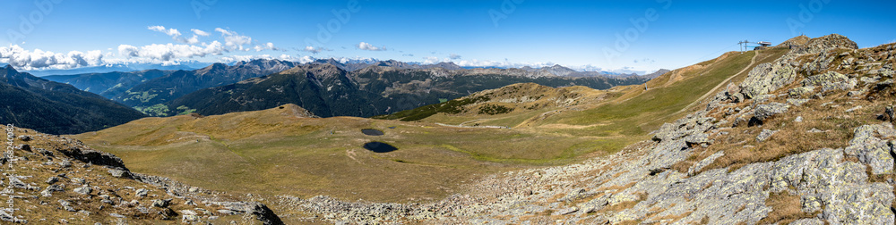 Fototapeta premium view at the Reinswald Sattele in Italy