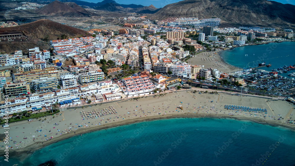 Vistas aérea de la playa de Las Vistas, Arona, Tenerife, Canarias. Fotos con drone
