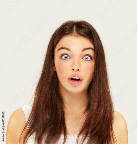 Portrait of surprised girl , shocked girl