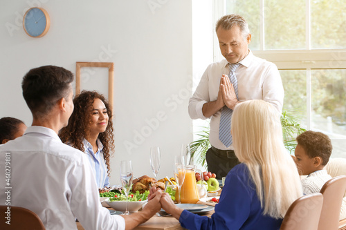 Thanksgiving Day. Family pr...