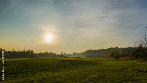 Golfplatz bei Sonnenuntergang