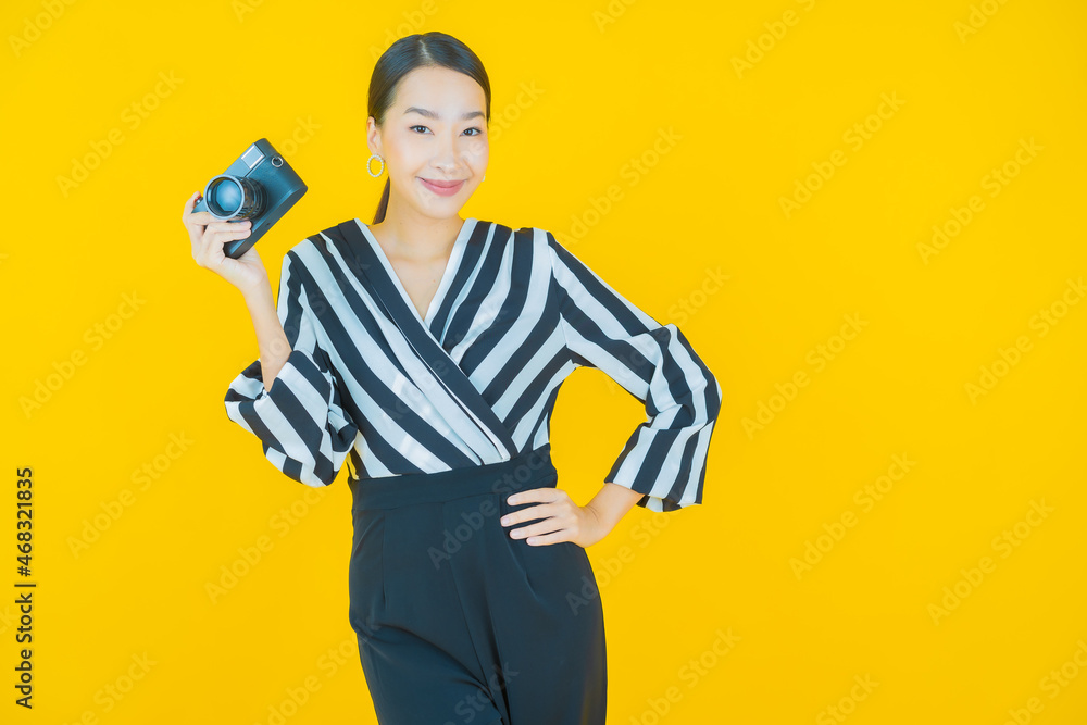 Portrait beautiful young asian woman use camera Portrait beautiful young asian woman use camera