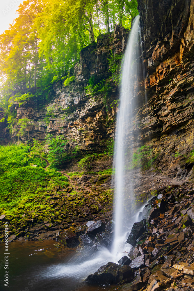 Fototapeta premium Hardraw force - England's highest waterfall