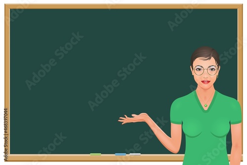 Institutrice donnant des explications devant un tableau