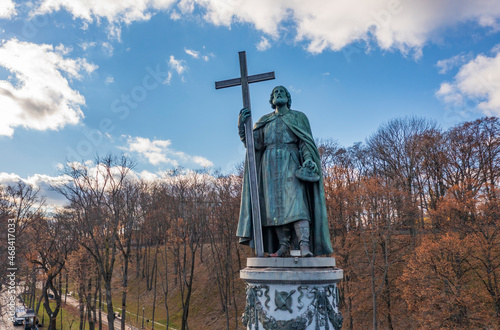 Photography Sunny day view on Saint Vladimir Monument with beautiful autumn clouds, Kiev, Ukraine