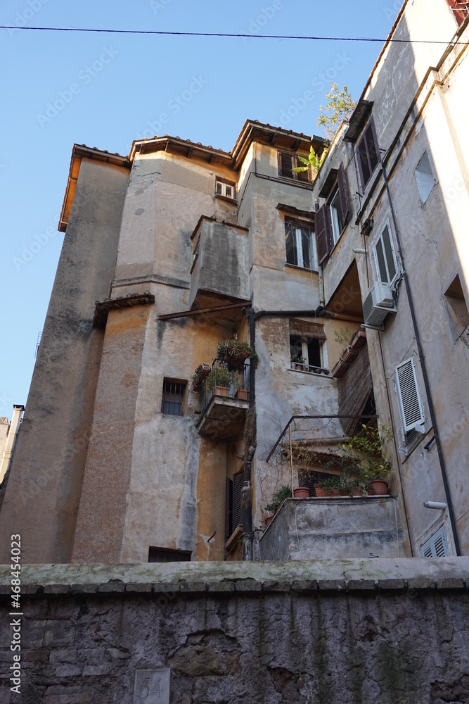 The back of an old apartment in Rome