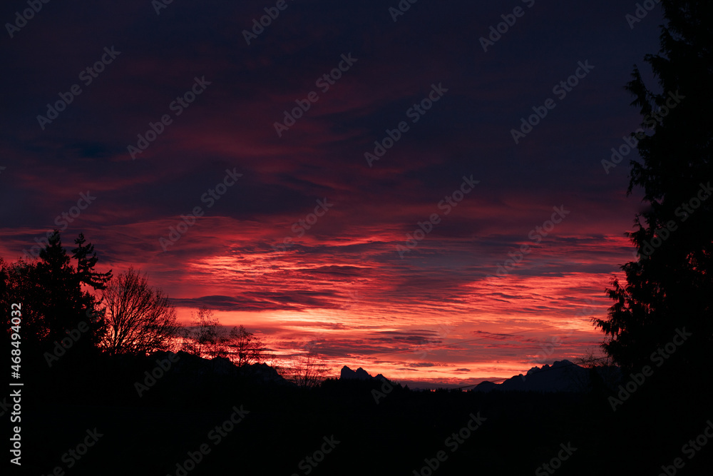 Fototapeta premium sunrise over the mountains 
