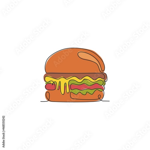 One continuous line drawing of fresh delicious American burger restaurant logo emblem. Fast food beef burger cafe shop logotype template concept. Modern single line draw design vector illustration