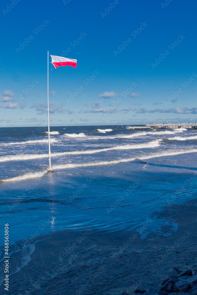 Fototapeta premium Strand Spaziergang von Kolberg an der Polnischen Ostsee - Polen