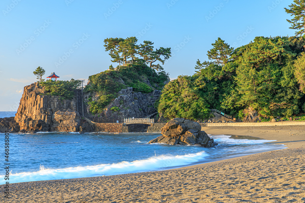 Photos 早朝の桂浜　下竜頭岬　高知県高知市　Katsurahama in the early morning