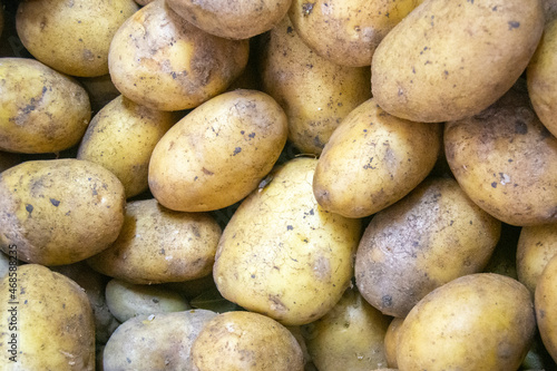 Patatas en el mercado