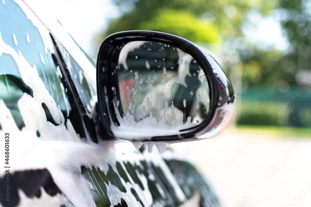 Foam rearview mirror in the car wash Foam rearview mirror in the car wash