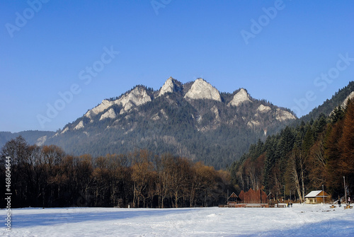 Mountain peaks on the background of the blue sky, Three Crowns, Pieniny, Poland © MateuszKuca