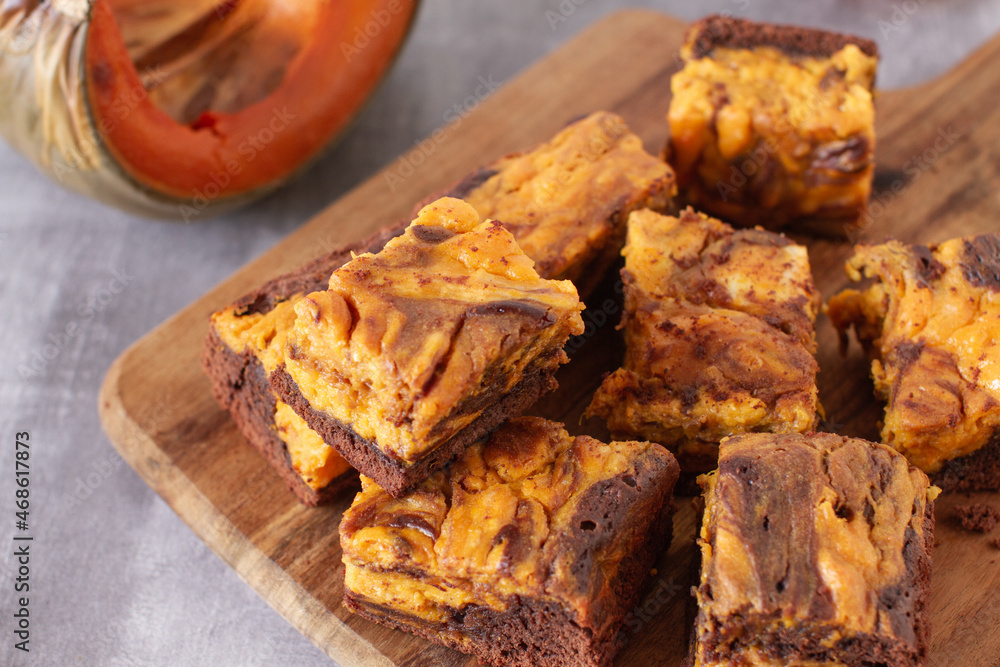 Marbled pumpkin and cheesecake brownies Marbled pumpkin and cheesecake brownies