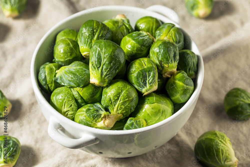 Healthy Organic Green Brussel Sprouts Healthy Organic Green Brussel Sprouts
