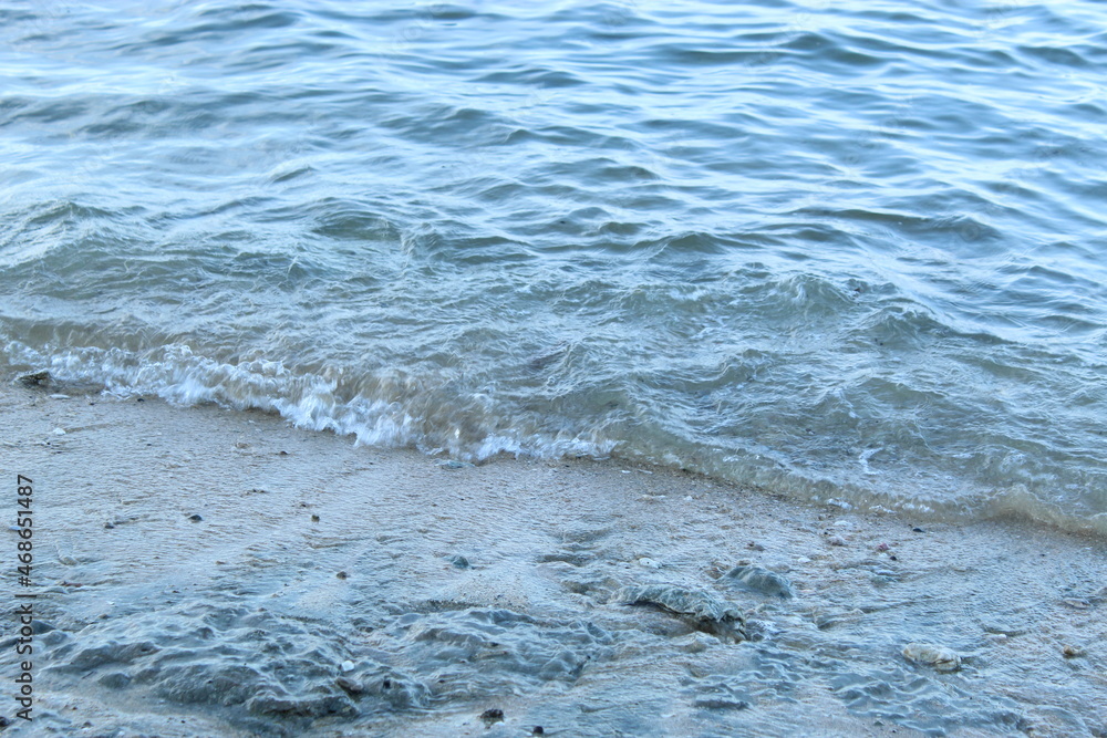 waves of the sea on paradise