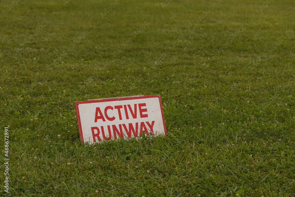 Active Runway Sign