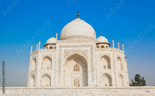 The Taj Mahal is an ivory-white marble mausoleum on the bank of the Yamuna river in the city of Agra, Uttar Pradesh.  © Sumit