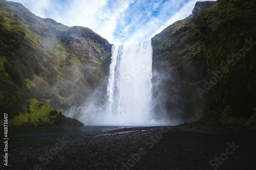 Magnifique cascade de Skogafoss en Islande    l automne 2021.