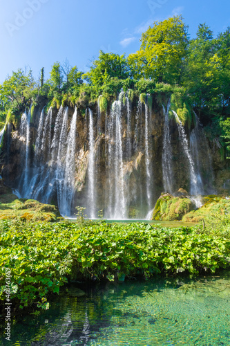 Fototapeta Naklejka Na Ścianę i Meble -  Amazing big waterfalls in Plitvice Lakes, Croatia