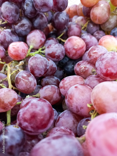red grapes at the market