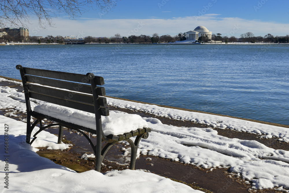 Washington DC in snow - Jefferson Memorial and tidal basin in winter Washington DC in snow - Jefferson Memorial and tidal basin in winter