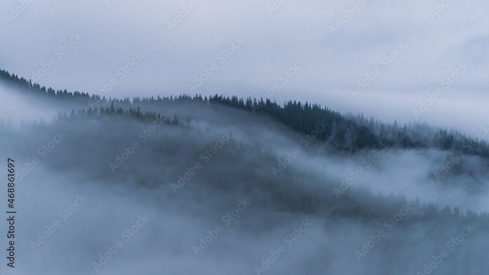 Obraz premium Bad Day in Mountains Landscape