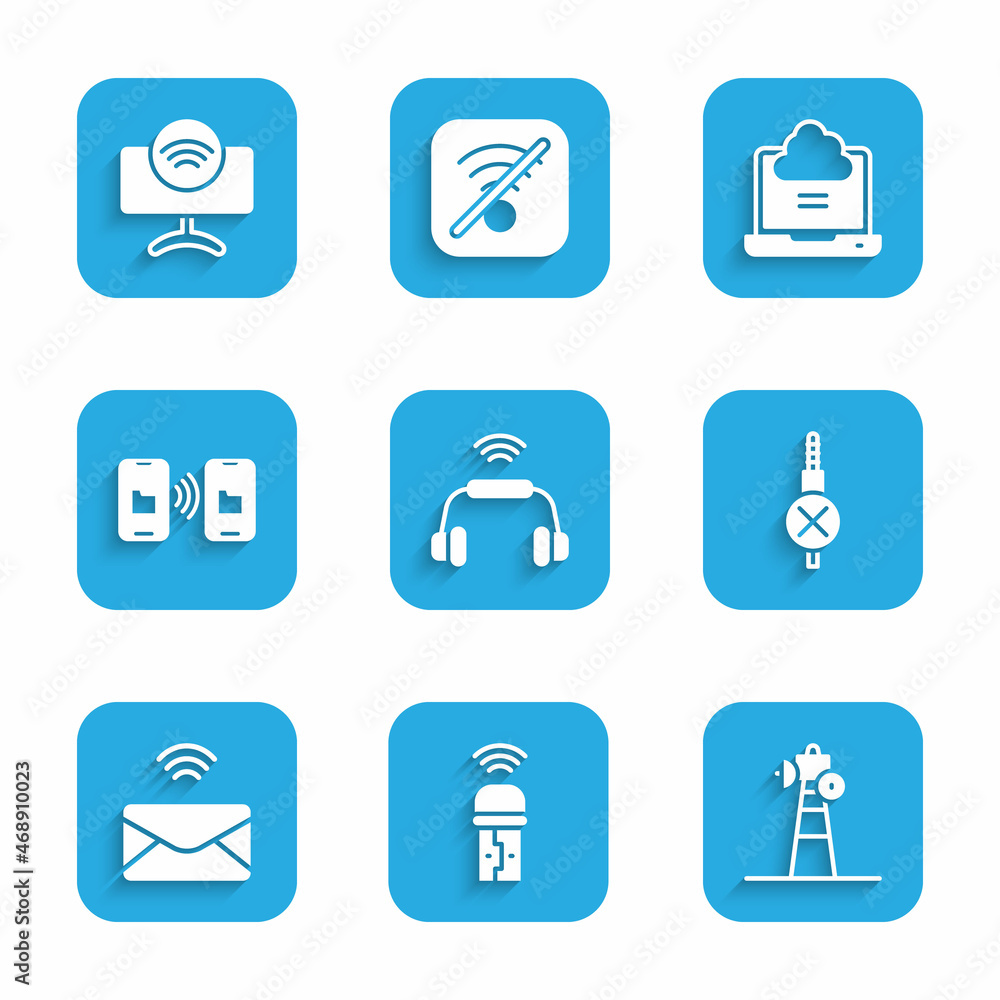 Set Smart headphones system, Usb wireless adapter, Satellite dish, No audio jack, Mail and e-mail, Data transfer storage, Network cloud connection and Tv icon. Vector Set Smart headphones system, Usb wireless adapter, Satellite dish, No audio jack, Mail and e-mail, Data transfer storage, Network cloud connection and Tv icon. Vector