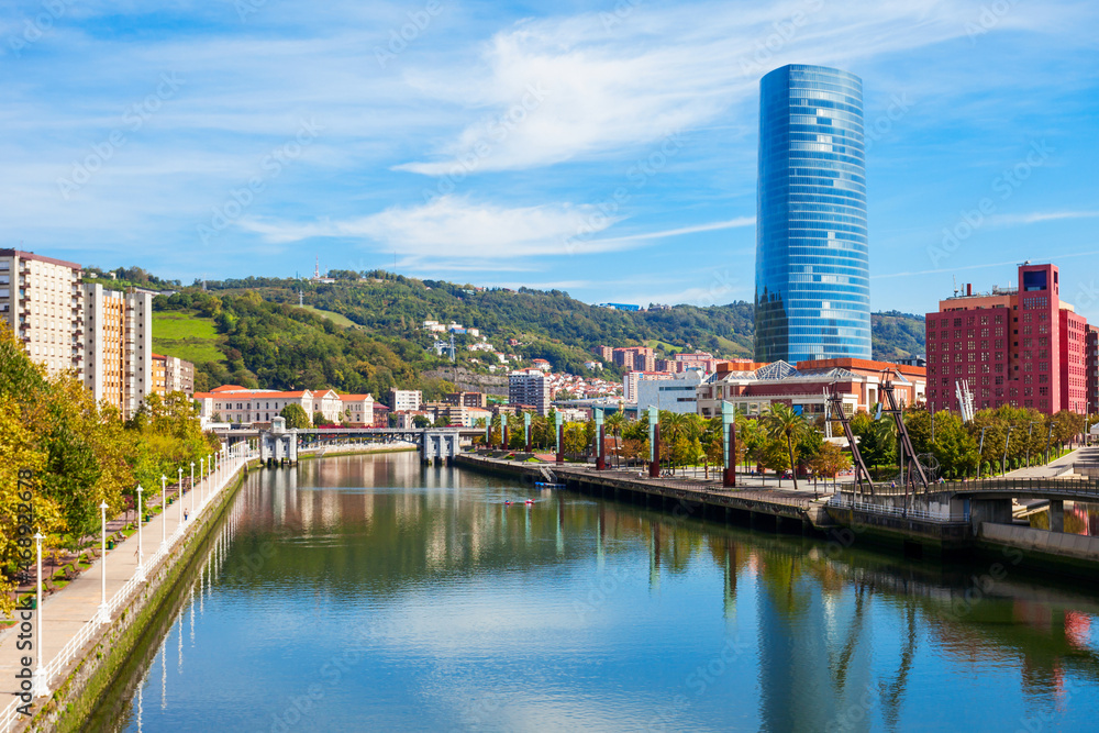 Obraz premium Nervion River embankment in Bilbao