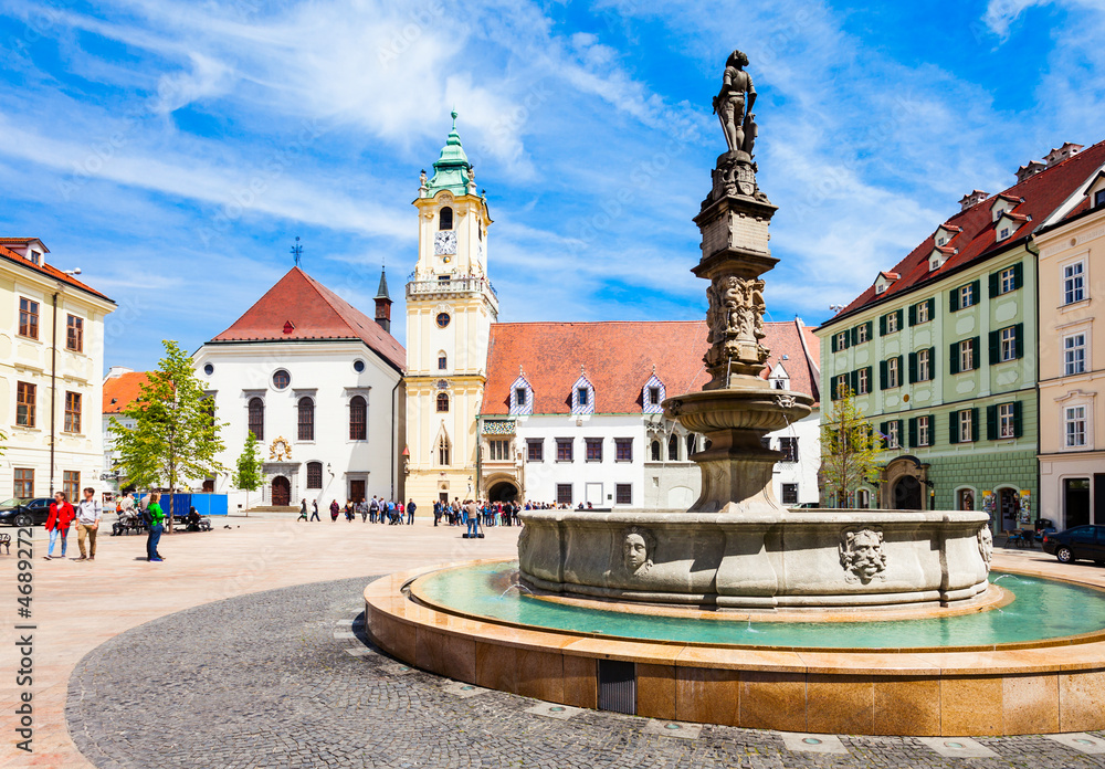 Obraz premium Bratislava Old Town Hall Square