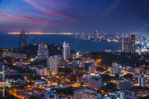 Wallpaper Mural A bird's-eye view of Pattaya City Torontodigital.ca