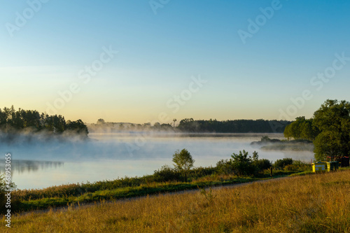 morning on the lake © Grzegorz