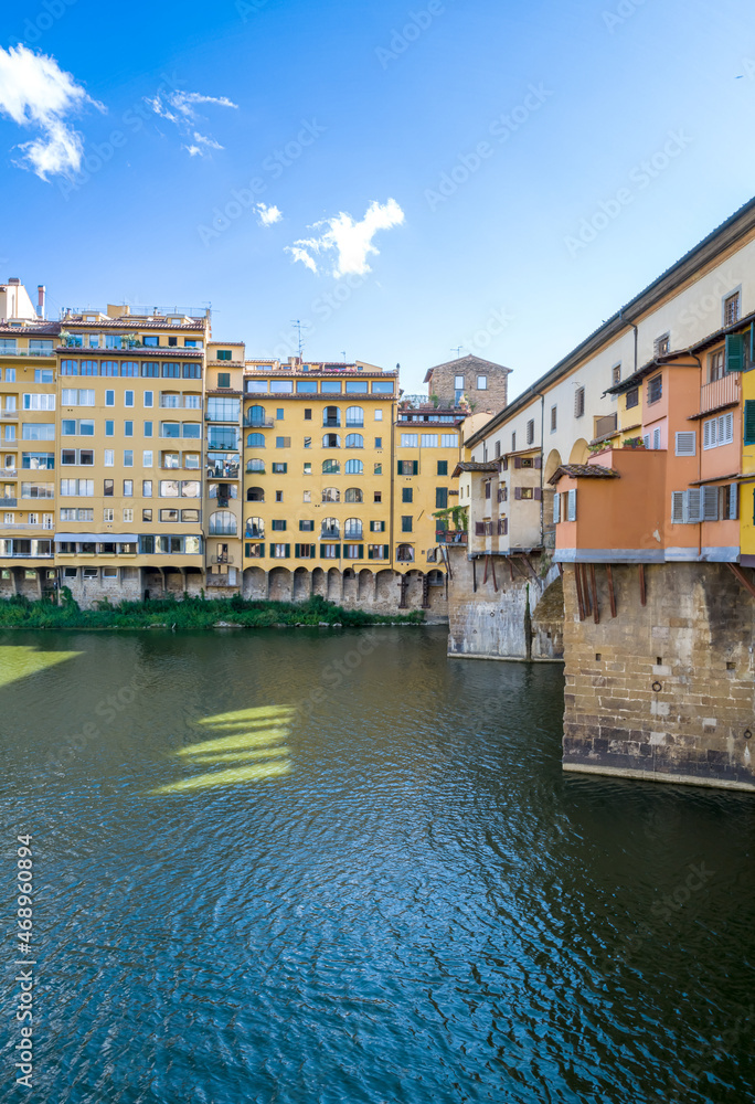 Alte Brücke, Ponte Vecchio , Florenz, Licht mit Wasser