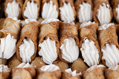 Obraz na plátně Traditional Maltese cannoli sweets on the Marsaxlokk Open Market