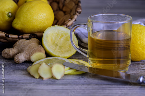 Ingwer-Zitronen Tee Immunsystem schützen, gesunde Ernährung im Winter