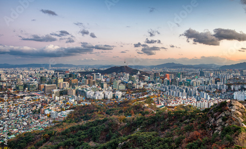 Obraz na płótnie View of Seoul city in Autumn South Korea. w salonie